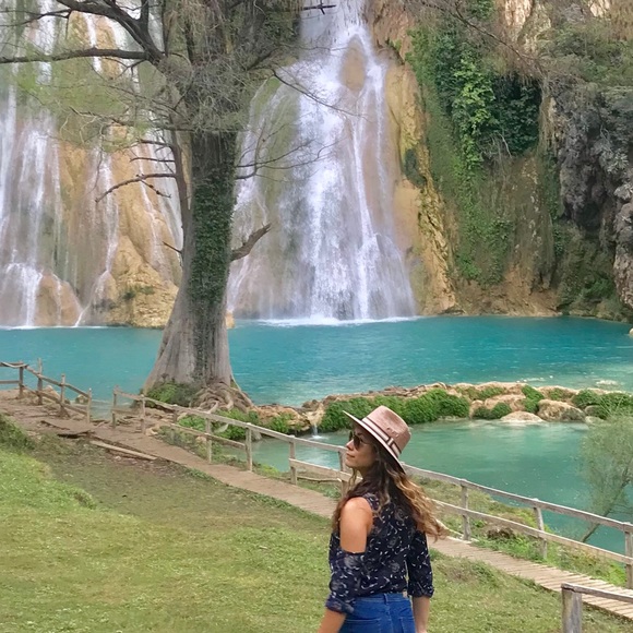 Bohemian open shoulder button down top - Picture 6 of 7